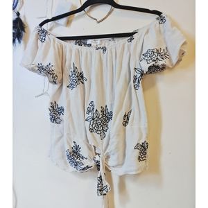 Active USA white floral off-shoulder blouse